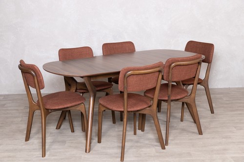 Oval extending dining table - extending,