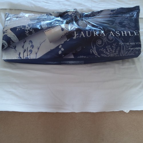Rolls laura ashley - rolls,