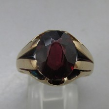 ANTIQUE 3.03CT RED GARNET