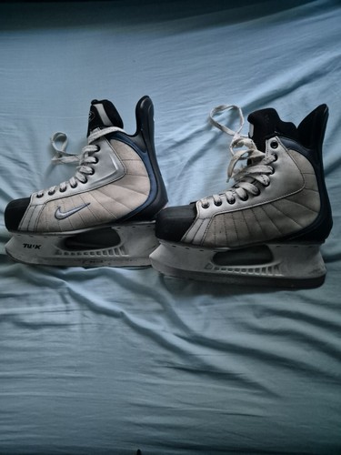 Nike quest ice hockey - v2,