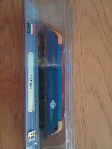 Mav 1047 electric locomotive - mav,
