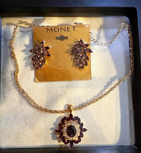Monet signed gold tone crystal - monet,