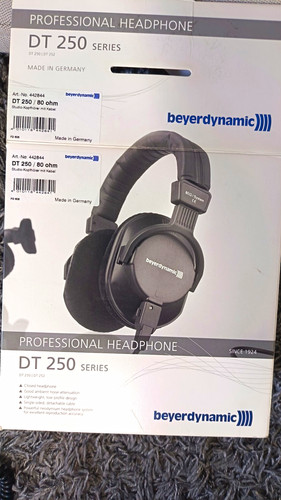 Beyerdynamic dt250 superb - beyerdynamic,