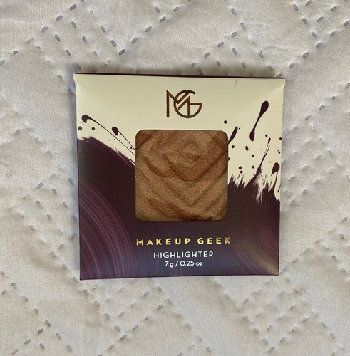 Makeup geek highlighter pan - makeup,
