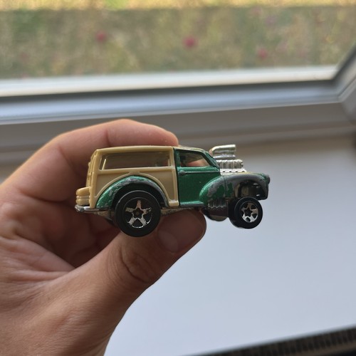 Hot wheels rover 2001 - hot,