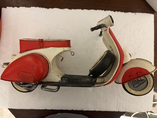 Vespa model scooter metal - model,