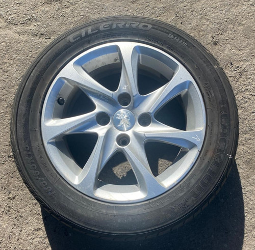 Peugeot 208 2012 - -, x