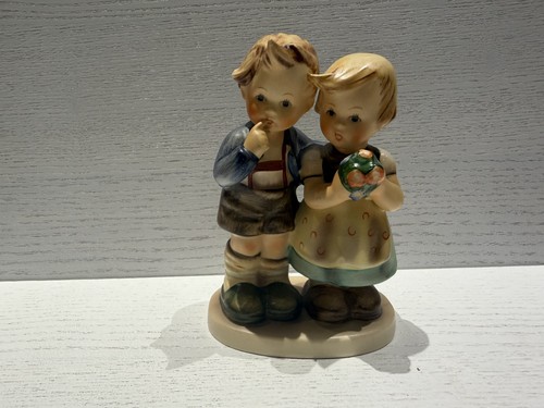 Vintage goebel hummel we - vintage, w