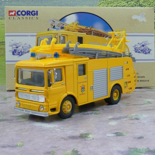 Corgi 97360 aec fire engine - 97360,