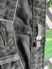 Ladies USED boohoo BLACK RIPPED JEANS SIZE 14