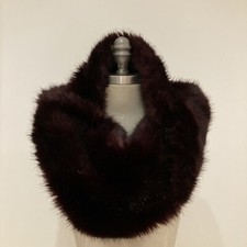 GLAMOROUS DARK RED FUR