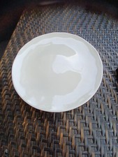 Traditional Catering Off White Plastic Display Food Tray Round 30cm