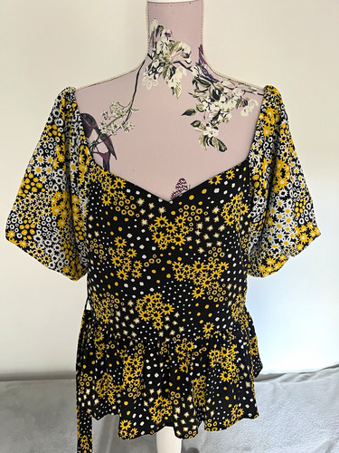 Quiz black yellow white - white, floral