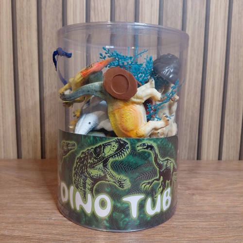 Tub dinosaurs playset with - tub,