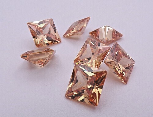 Champagne princess cut - princess, cubic