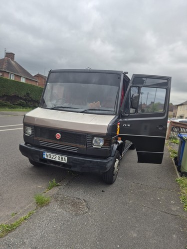 Mercedes benz vario camper van - mercedes,
