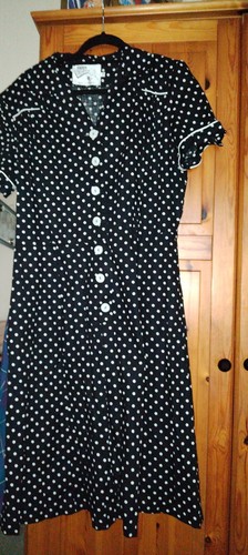 Vivien holloway black n - of,
