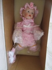 ASHTON DRAKE Y BELLO  EMILY