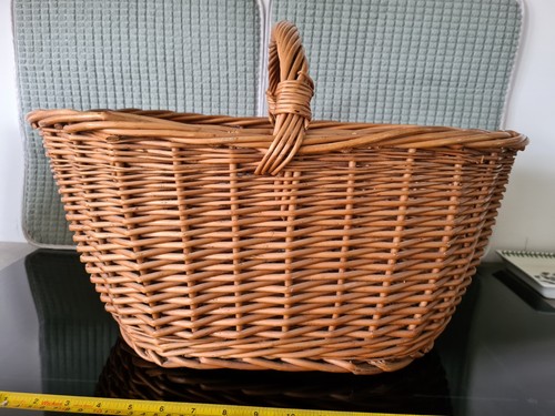 Large vintage wicker shopping - vintage,