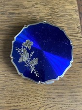 Vintage Stratton compact with mirror, blue with butterflies patent no 764125