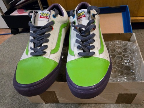 Vans disney toy - x,