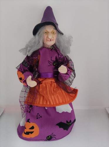 Dolls house miniature - dolls,