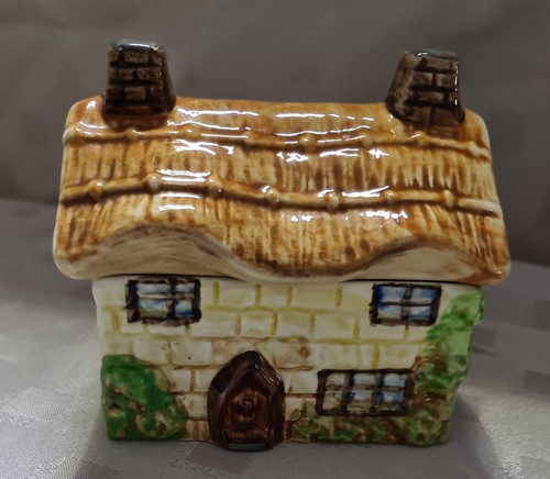 Vintage beswick ware cottage - beswick,