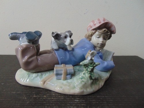 Lladro 5451 boy with dog - 5451,, and