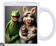 Kermit and Miss piggy and there children Mug New Dishwasher Proof  free postage 