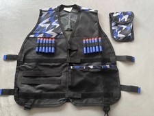 UWANTME Nerf Kids Tactical Black/Blue Camo Vest with Refill Darts & Blue Banner