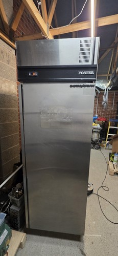 Foster upright single door - single,