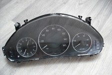 A2115400747  MERCEDES W211 E CLASS INSTRUMENT CLUSTER SPEEDOMETER