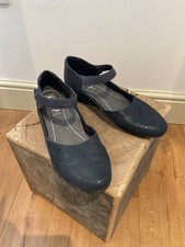 Revere Shoes Navy Crocodile Look Suede Leather Orthotic Friendly UK7W