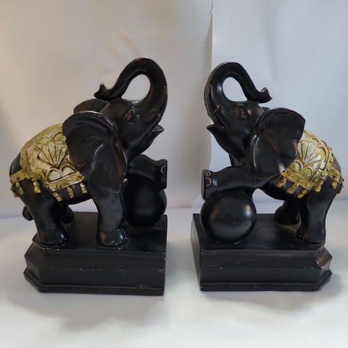 Elephant bookends pair - elephant, retro