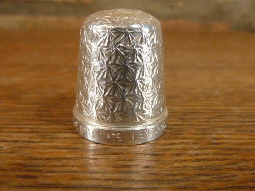 Nice vintage size - a,