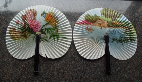 Chinese paper folding hand - 2,