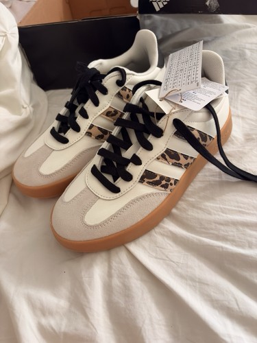 Adidas low top - adidas,