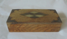 SMALL WOODEN HARDWOOD  LIDDED TRINKET, JEWELLERY BOX.