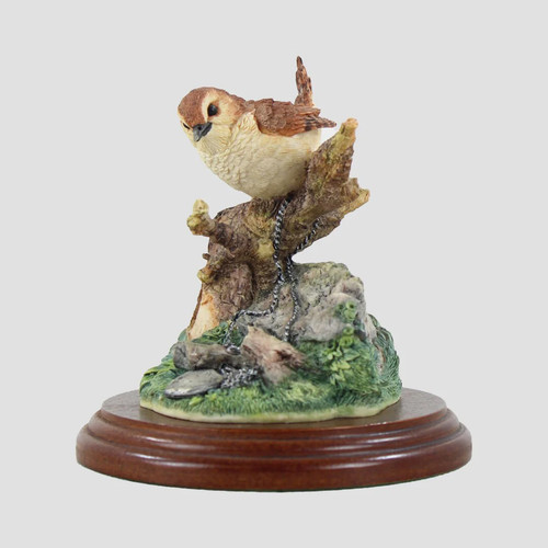 Wren with chain and locket - chain,