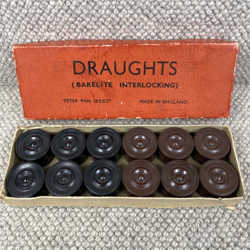 Bakelite interlocking draughts - bakelite,
