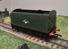 Hornby A3 Green Br Tender OO Gauge - super detailed version