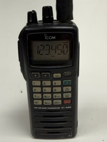 Icom a6e khz handheld - 25,