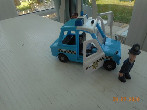 Musical postman pat police - pat's,