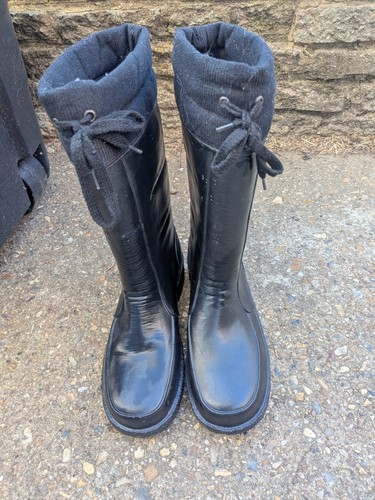 Derri boots size unworn - size, 5