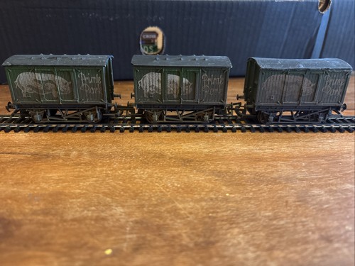 Model railway gauge set of - model, oo