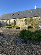 West Wales Barn - Luxury In Nature. Logburner - Jacuzzi Bath - Gym- EV Charger