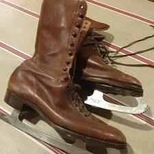 Vintage 1960's Tan Leather Ice