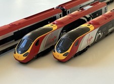 Hornby Virgin Trains Pendolino 00 Gauge Train Set With Tracks And Controller