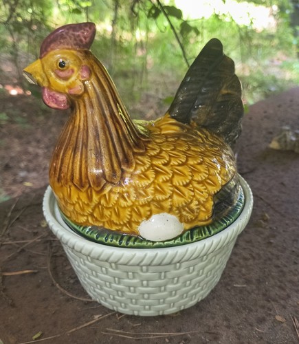Vintage hen nest - nest, basket