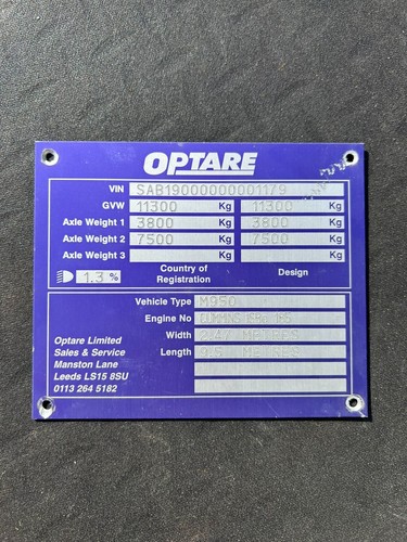 Optare solo m950 - metro, yn04